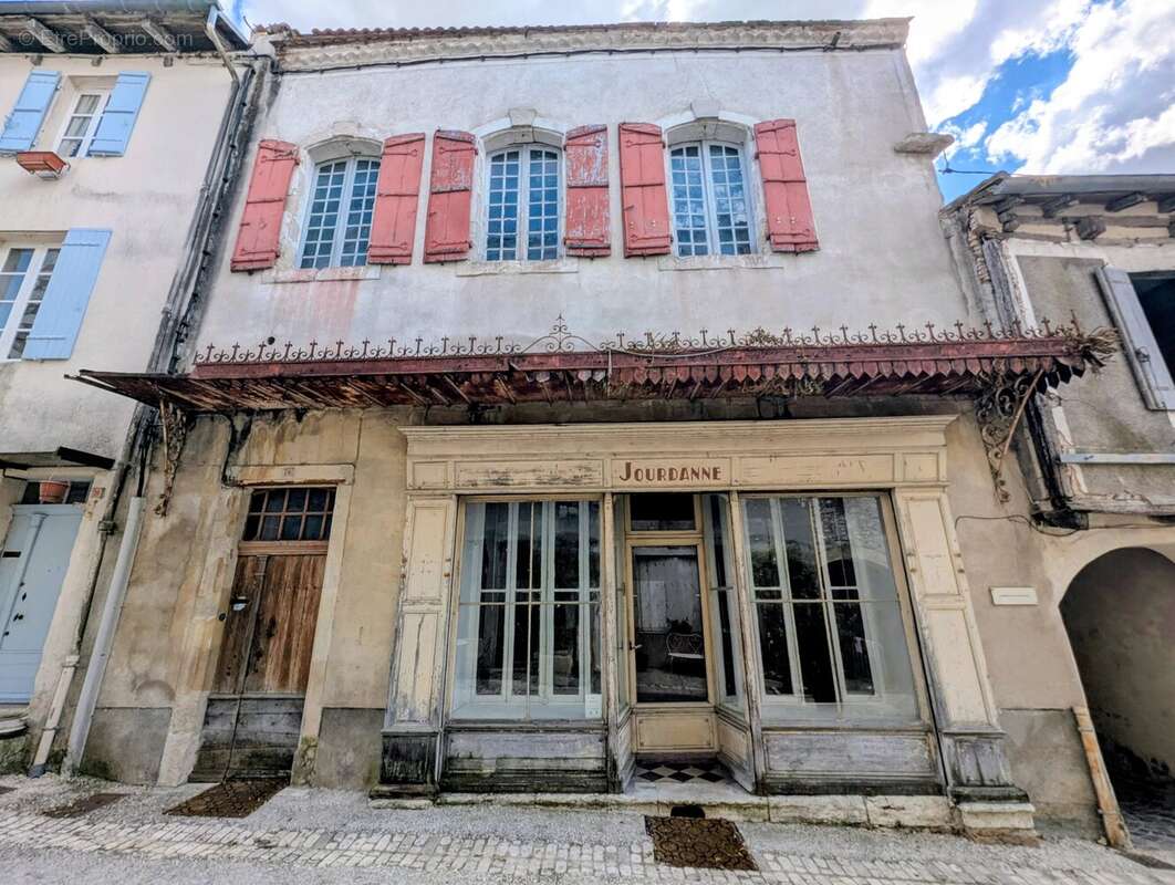 Maison à MONFLANQUIN