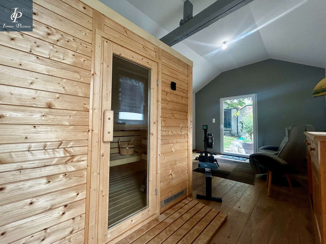 A VENDRE DIJON Carrières Bacquin (Prox Gare), superbe maison contemporaine avec piscine chauffée - photo 16