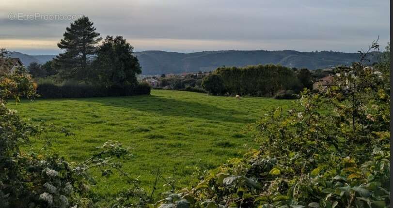 Terrain à LAVEYRON