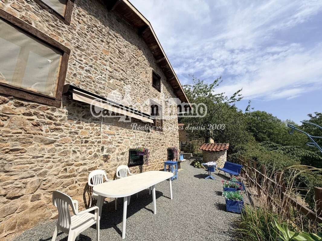 Magnifique maison en pierres avec dépendances - photo 11