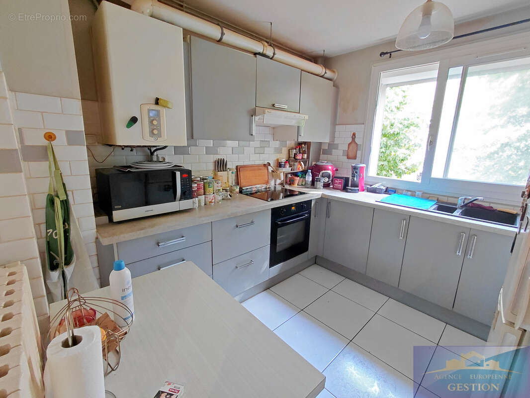 Lourdes, T3 de 70 m2 avec balcon et cave - photo 4