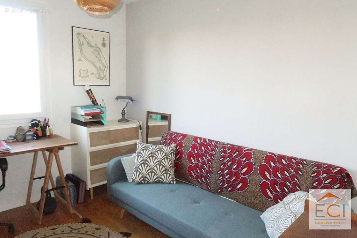 Appartement  dernier étage Limoges 4 pièce(s) 64.58 m2 - photo 6