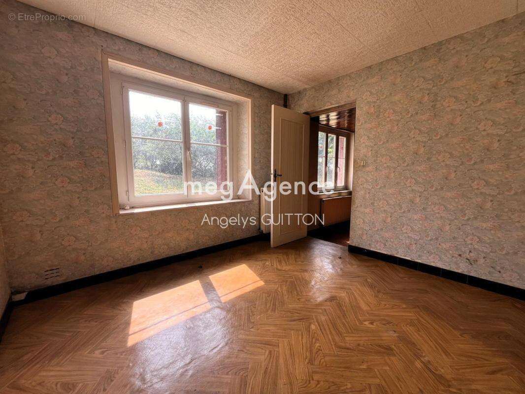 Maison à BEAUMONT-SUR-SARTHE