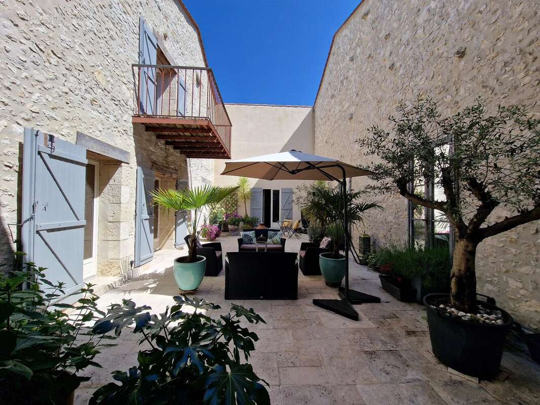 Maison à EYMET