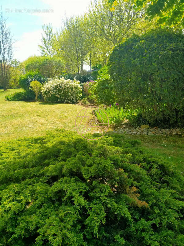 Appartement à SAINT-MAUR-DES-FOSSES