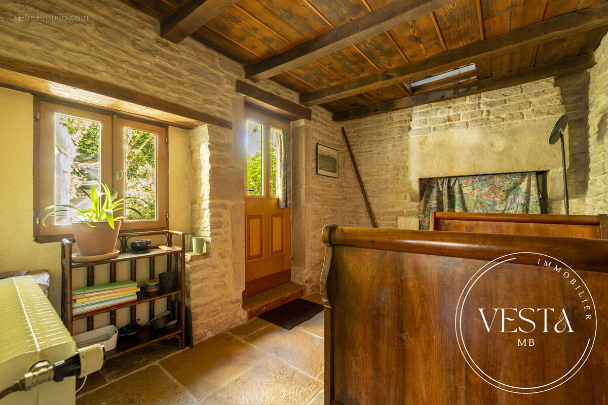 Maison 150 m² à Fontaine-Les-Dijon  - photo 6
