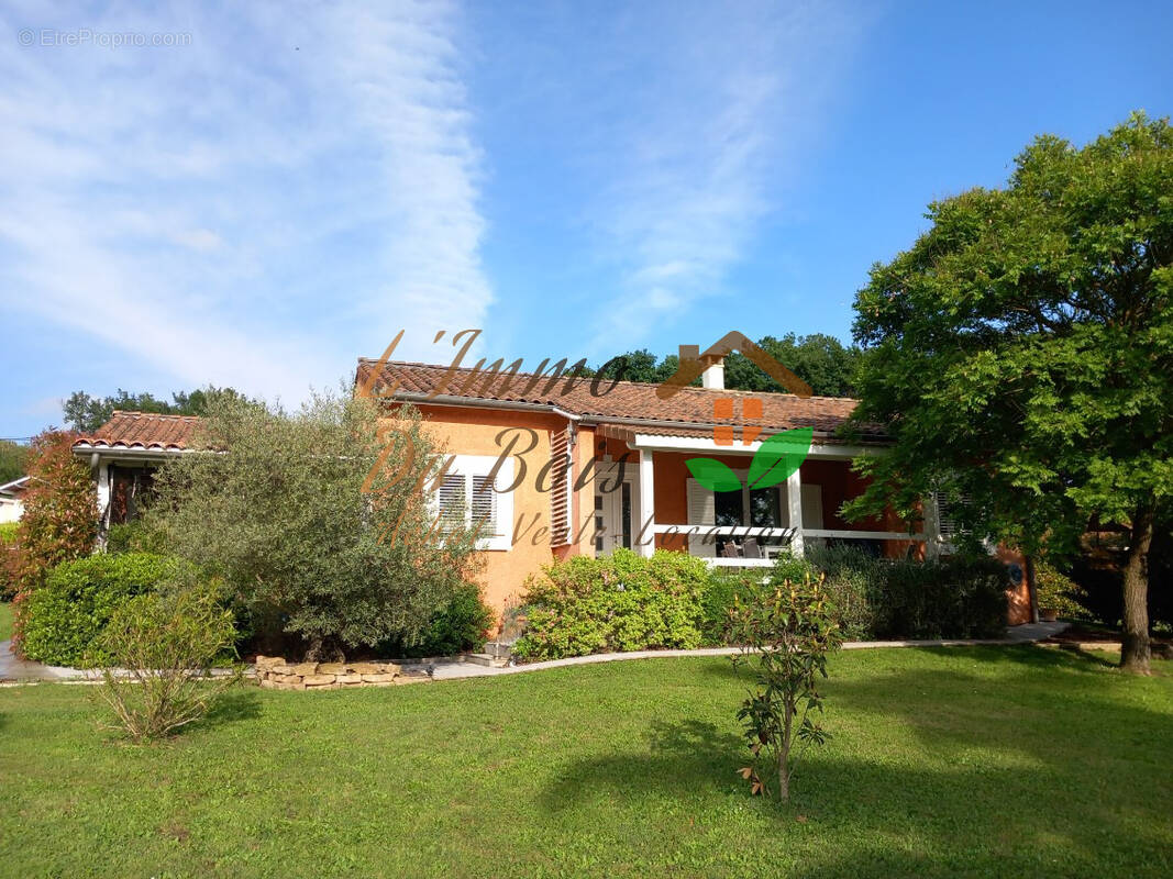 Maison à AGNIN