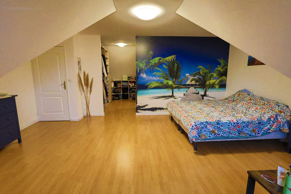 Maison à SAINTRY-SUR-SEINE