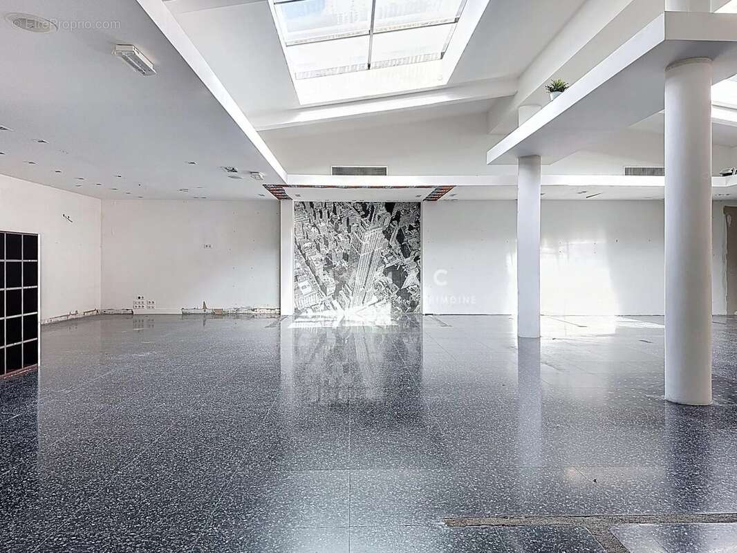 Commerce à SAINT-TROPEZ