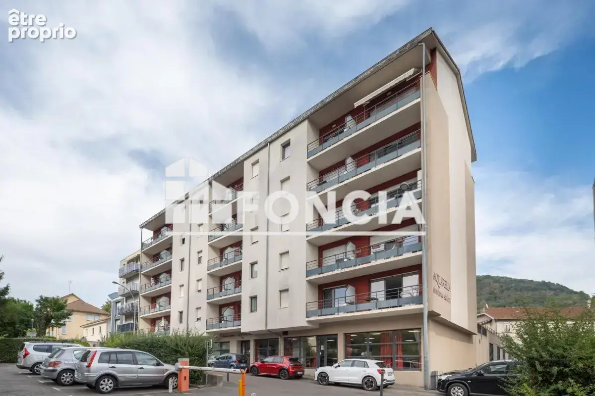 Appartement à VOIRON