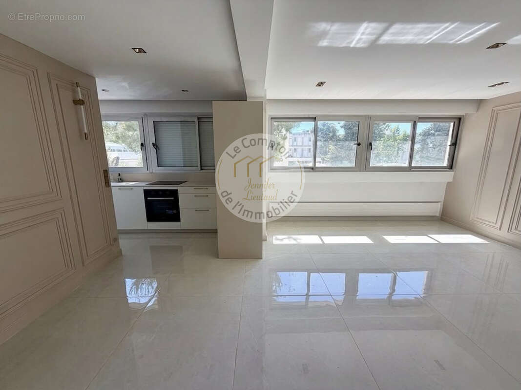 Appartement à MARSEILLE-9E