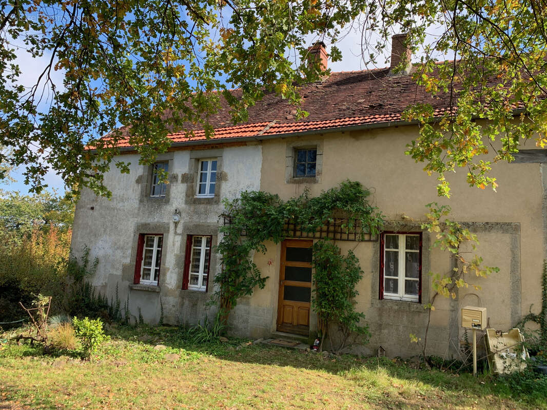 Maison à VIRLET