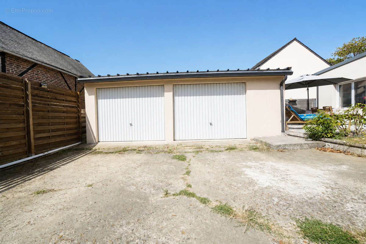 Maison 140 m2, chambre pl. pied - photo 13