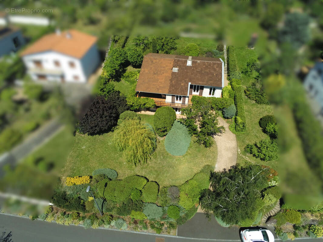 Maison à COURNON-D'AUVERGNE