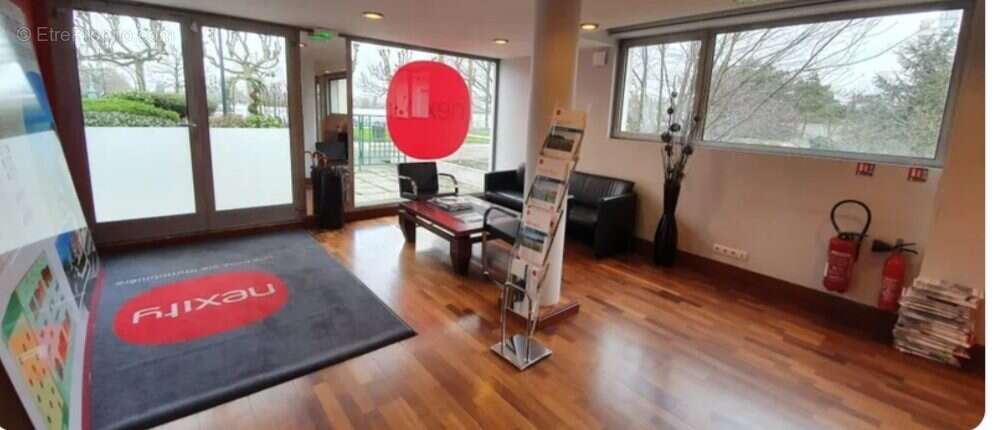 Commerce à ENGHIEN-LES-BAINS