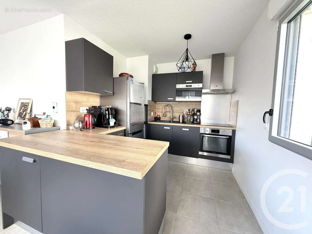 Appartement 65 m² à Begles  - photo 5