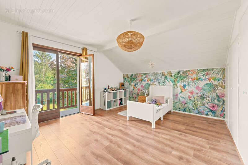 Maison à vendre 7 pièces PREVESSIN MOENS (01) - photo 12