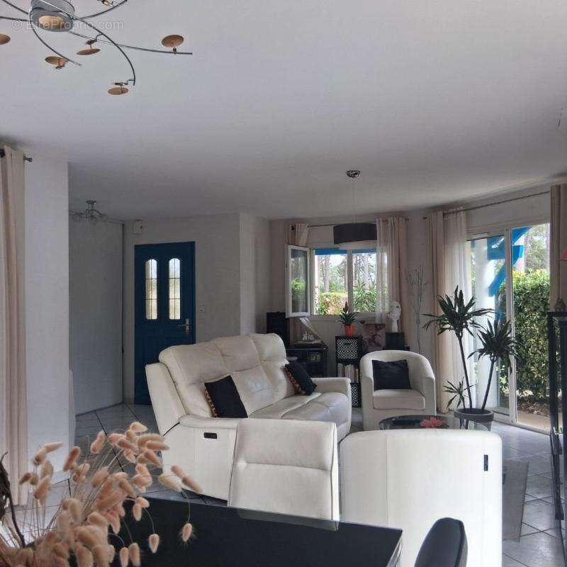 Maison à GUJAN-MESTRAS