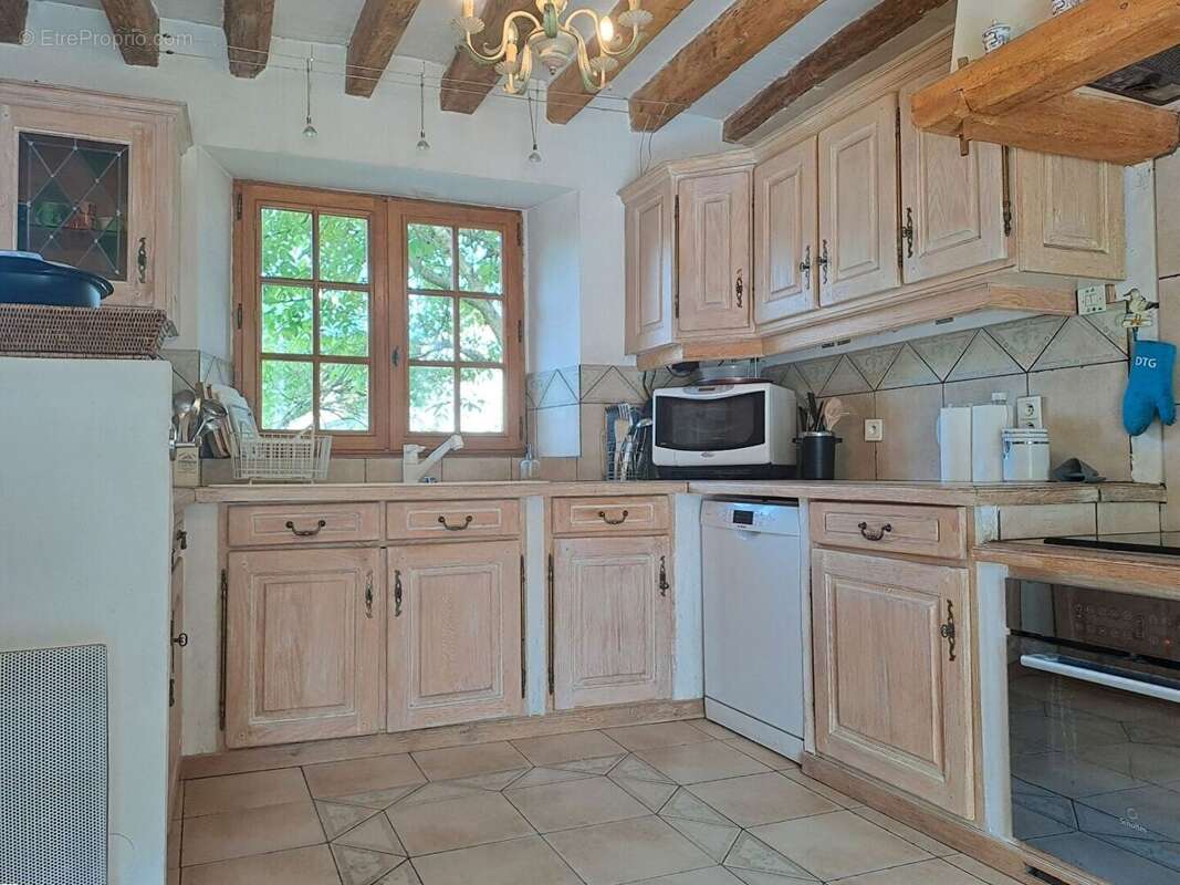 Maison à SAINT-CYR-SOUS-DOURDAN