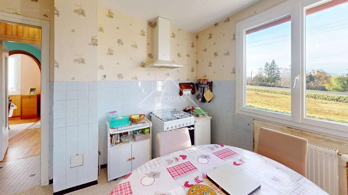 Maison à VARENNES-SUR-ALLIER