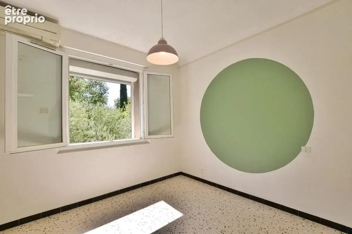 Maison de village rénovée, garage et potentiel d’aménagement - photo 6
