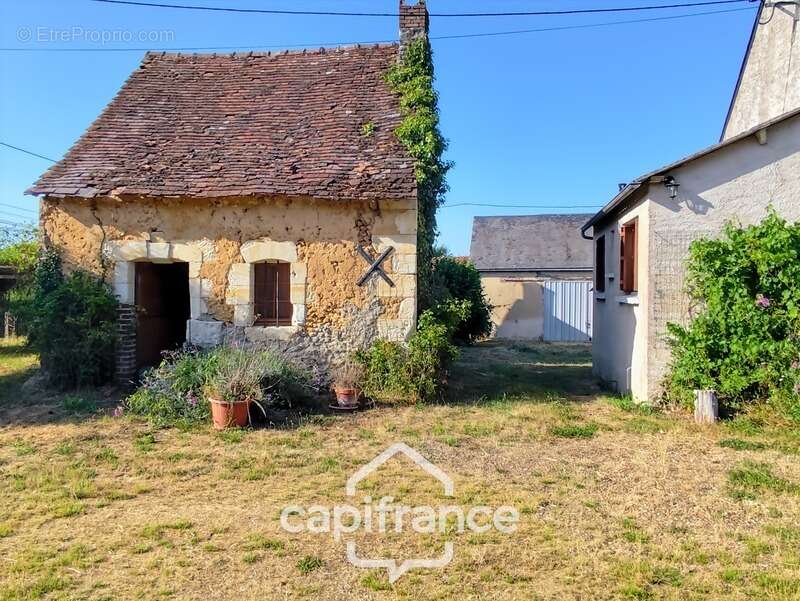 Maison à vendre 4 pièces LA CHAPELLE GAUGAIN (72)  -  Terrain 2925 m²  - - photo 14