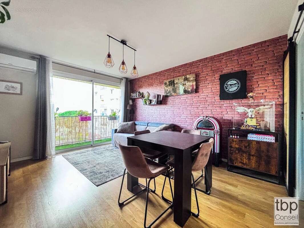 Appartement à MARSEILLE-12E