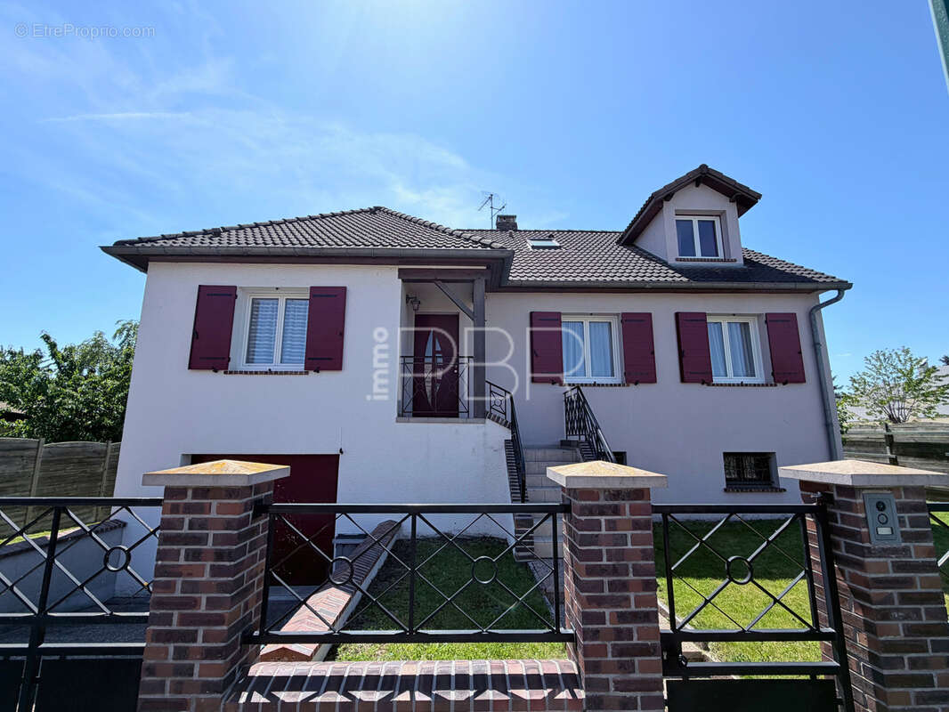 Maison à TINQUEUX