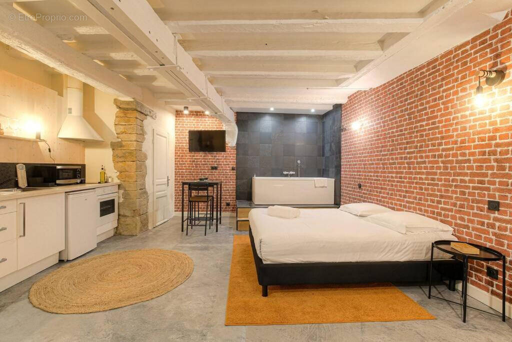 Appartement à LYON-5E