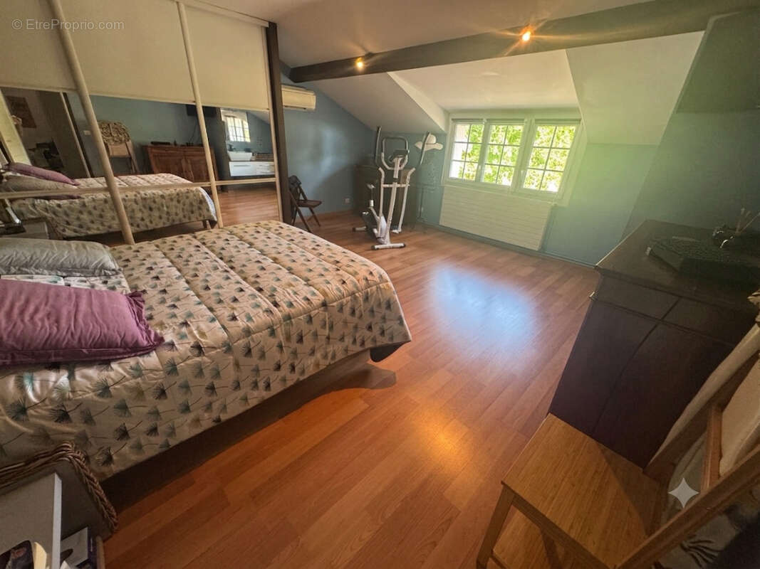 Propriété d'exception 203 m2 & Dépendances de 215 m2 - photo 16