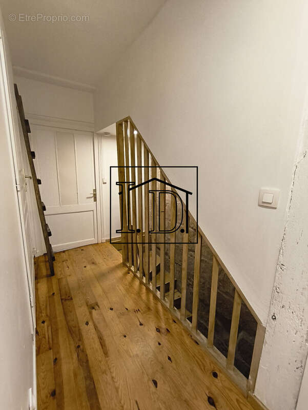 Palier 1er - Maison à LAUZUN