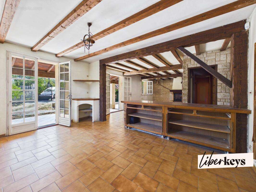 Maison à SARRIANS