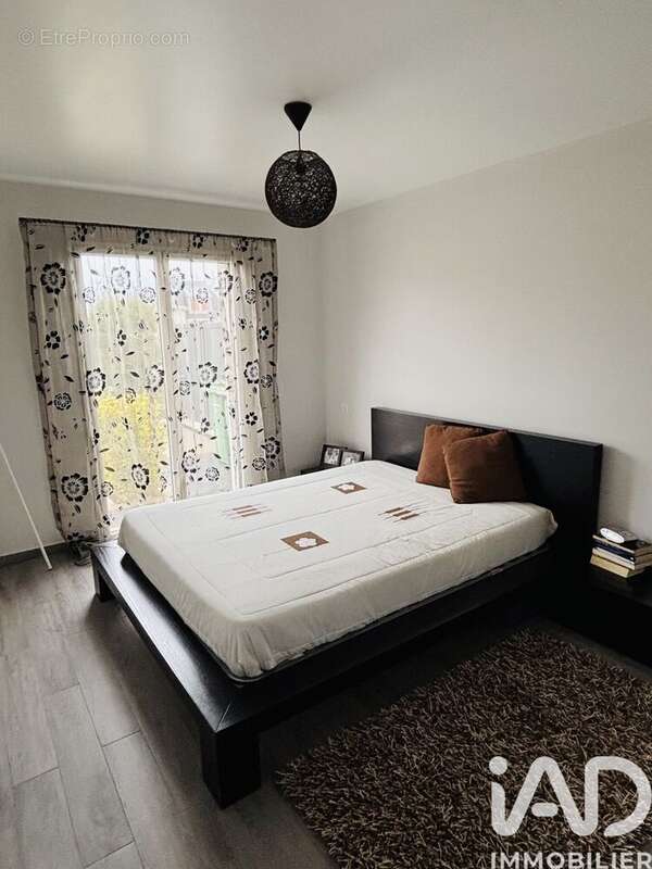 Photo 5 - Maison à LA CHAPELLE-SAINT-MESMIN