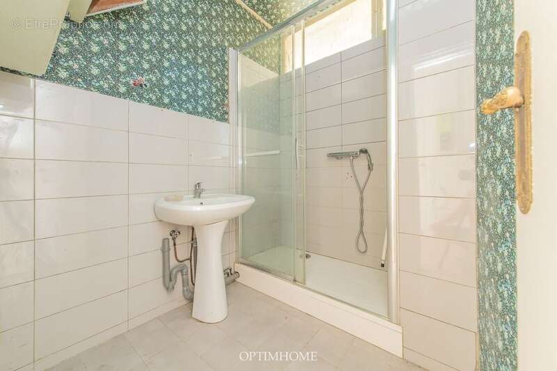 Appartement de 4 pièces / 70.4 m² - SAINT MANDE (94) proche Bois de Vincennes - Fort potentiel - A rénover - photo 5