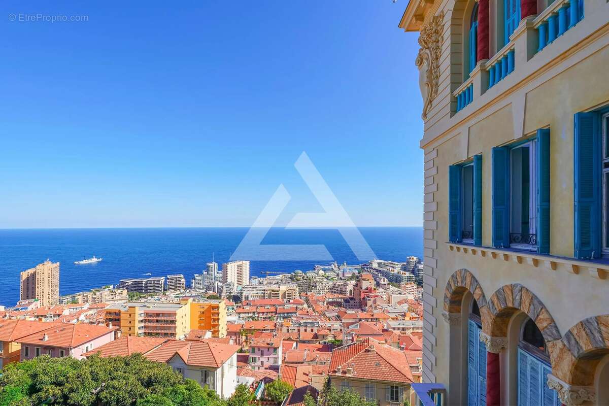 Appartement à BEAUSOLEIL
