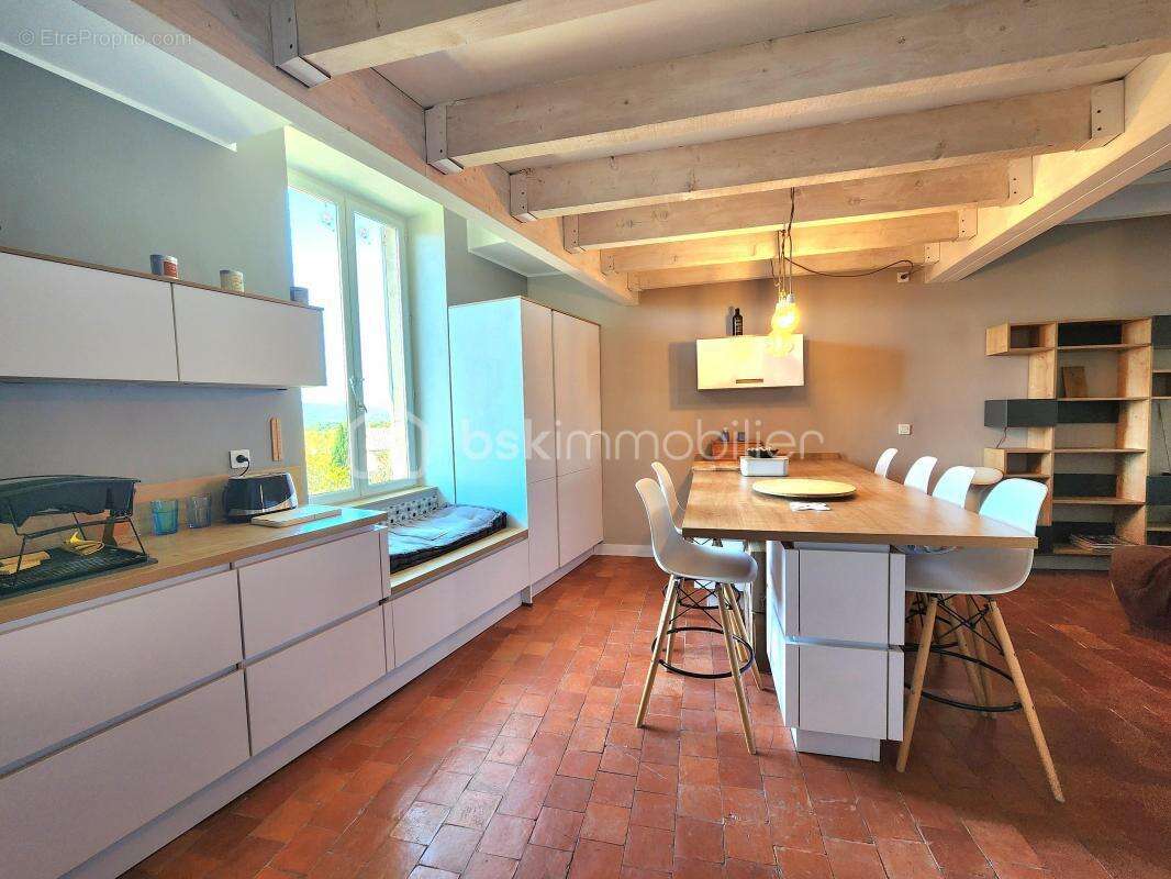 Appartement à CADENET