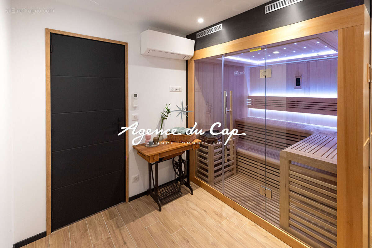 Maison à SAINT-RAPHAEL