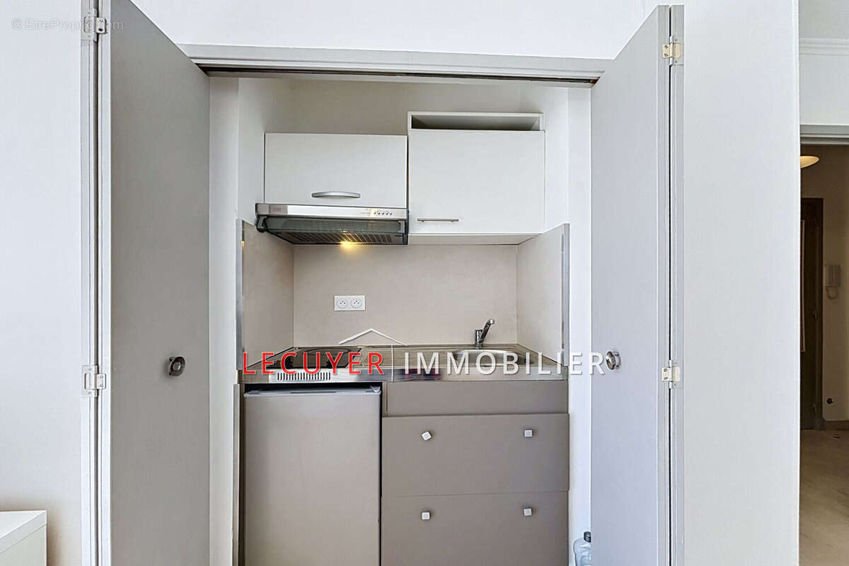 Appartement à VALLAURIS