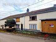 Maison à MONTIGNY-LES-CHERLIEU