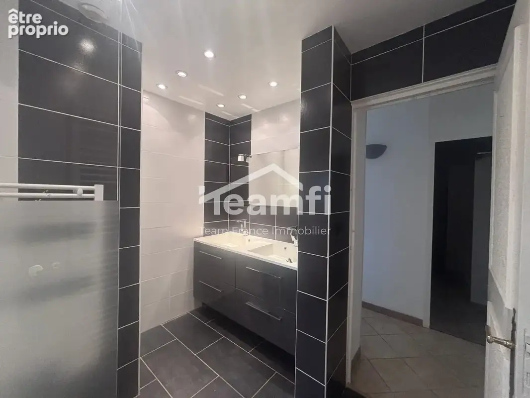Maison 7 pièces 351 m² à vendre à Vitry-Aux-Loges (45530) - photo 8