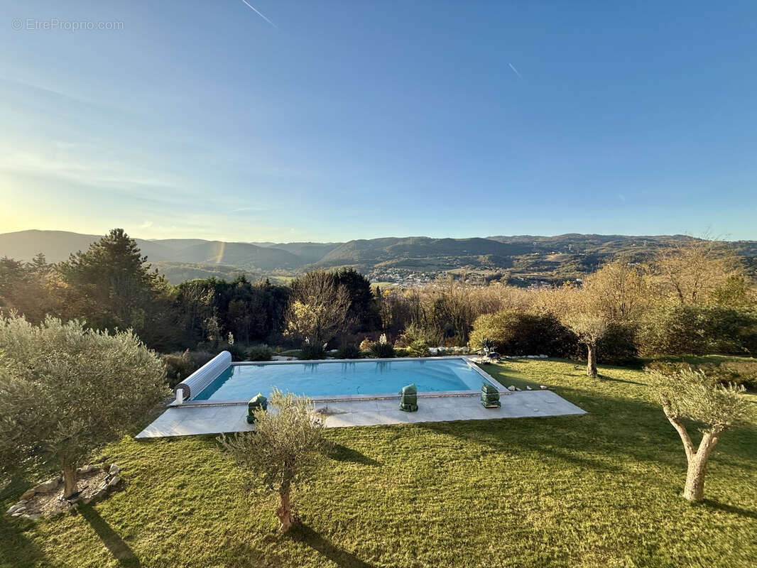 Maison à SAINT-PERAY