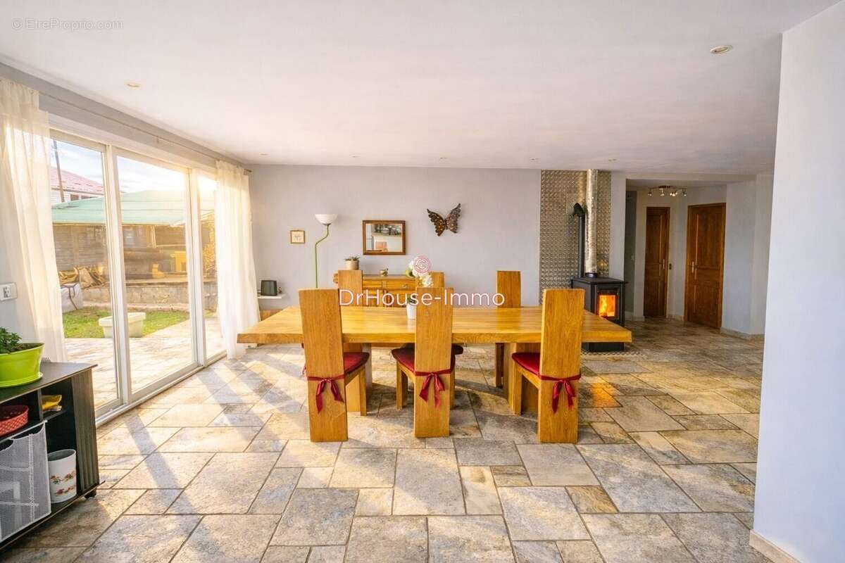 Maison à SAINT-PAL-DE-MONS