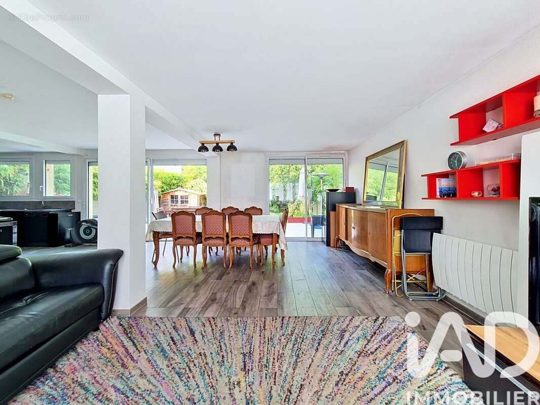 Maison 150 m² à Creteil  - photo 3