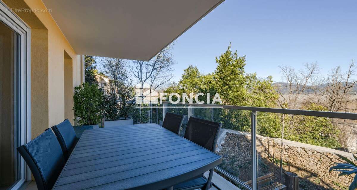 Appartement à COGOLIN