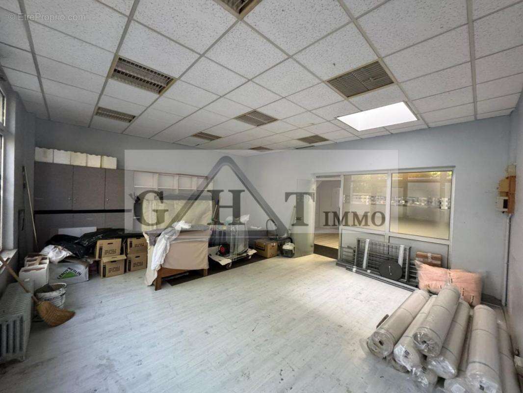 Commerce à NOISY-LE-SEC