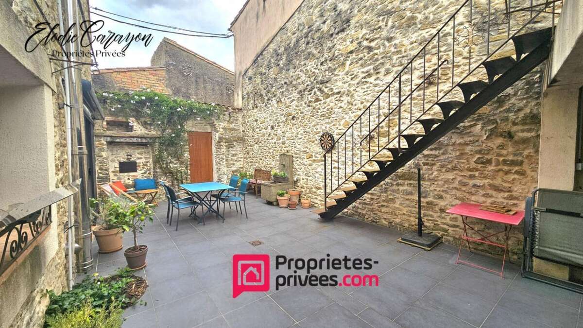 Maison à VILLEMOUSTAUSSOU