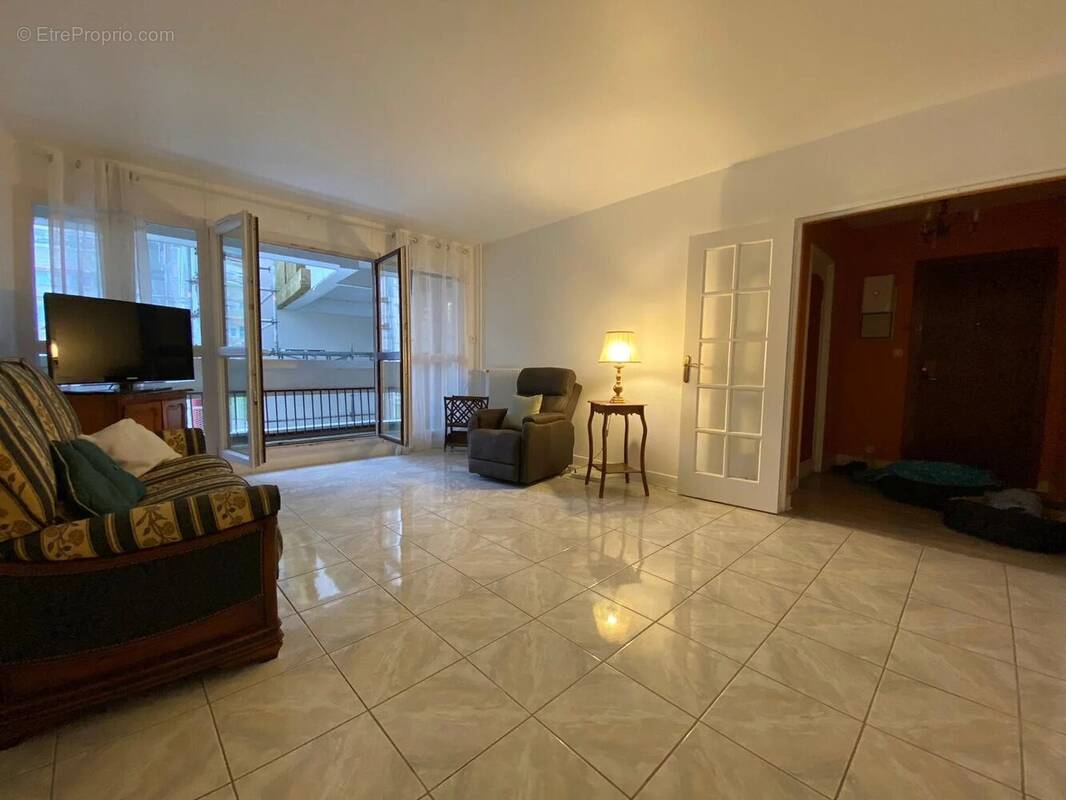 Appartement à PLAISIR