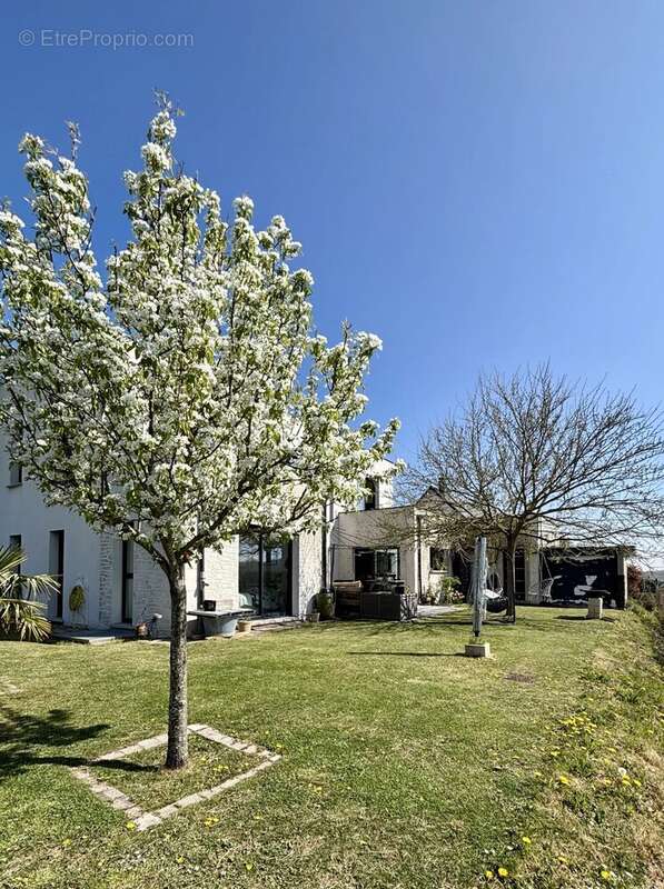 Maison à SAINT-JACQUES-SUR-DARNETAL