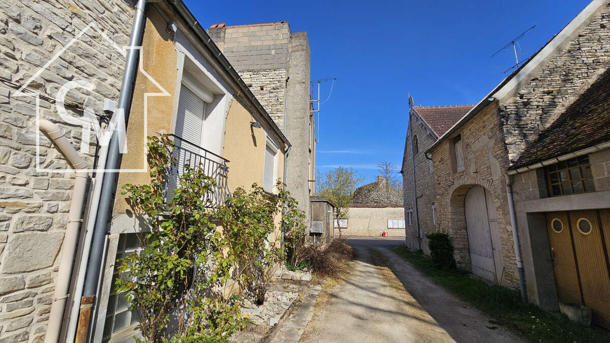 Maison à BESSY-SUR-CURE