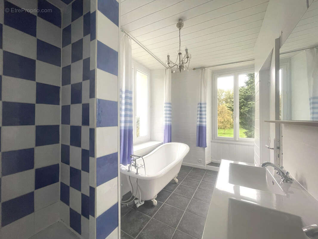 Maison à BRETEUIL